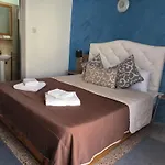 Tarona Guesthouse