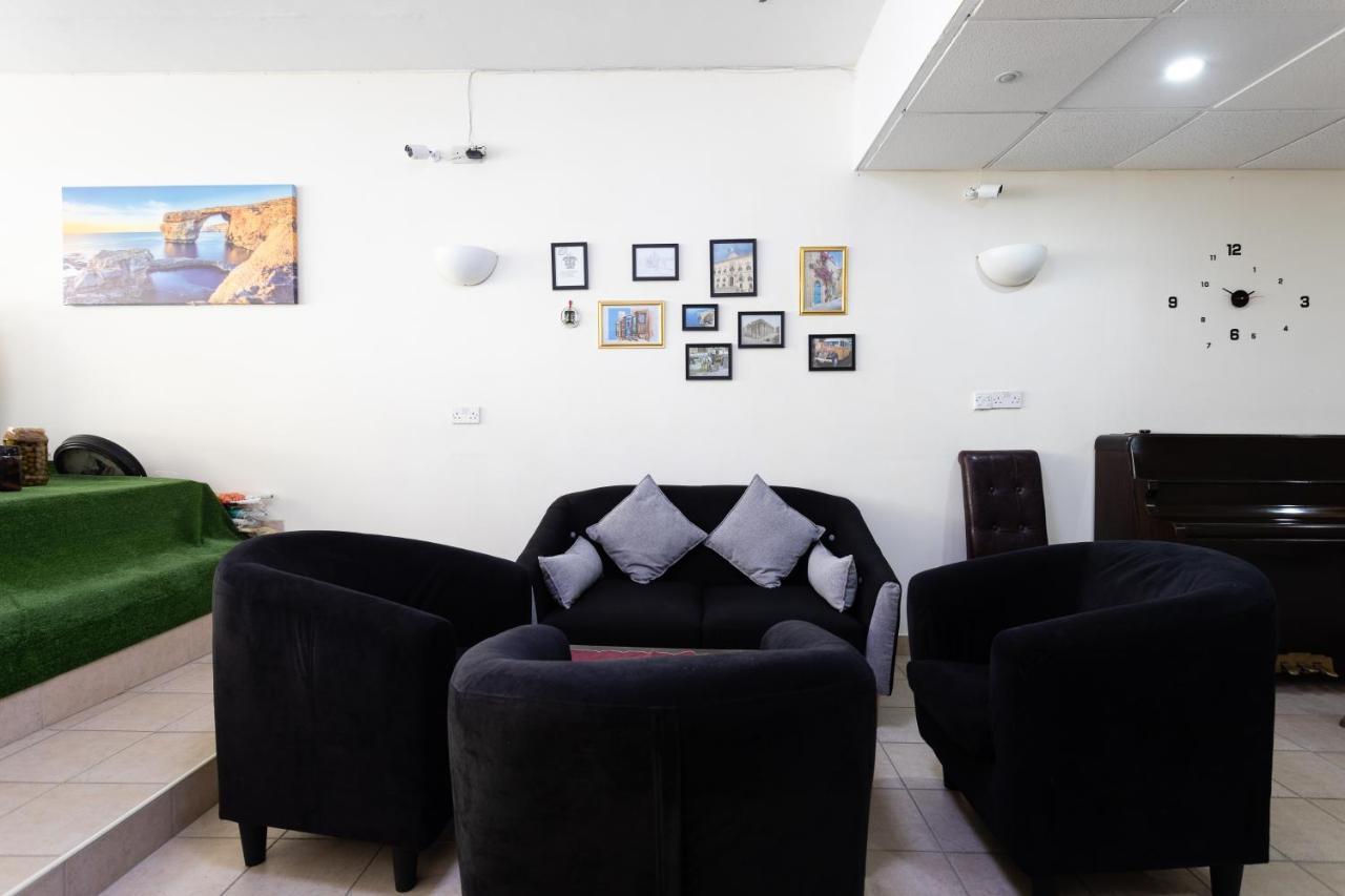 Tarona Guest house 3*