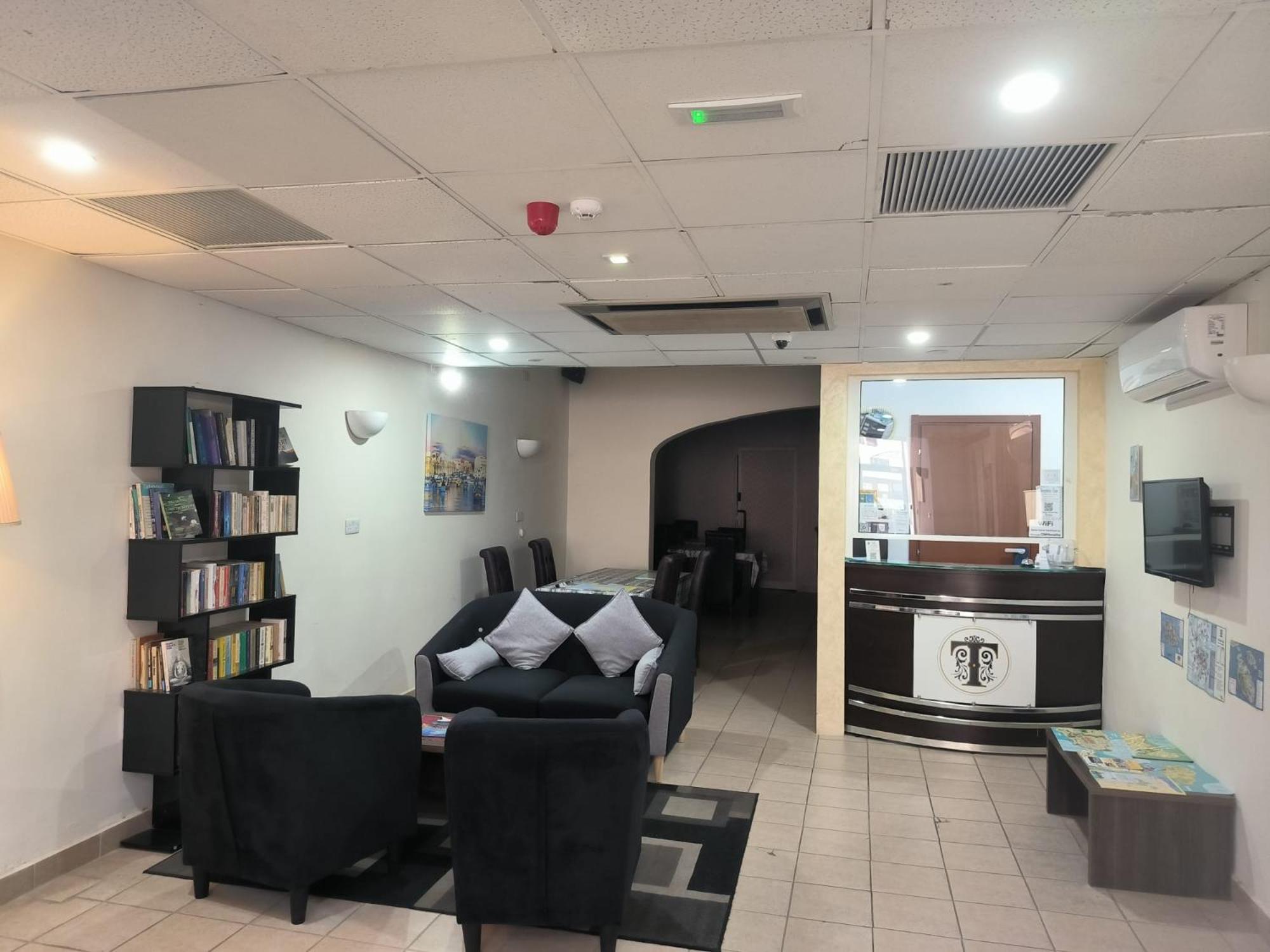 Tarona Guest house 3*