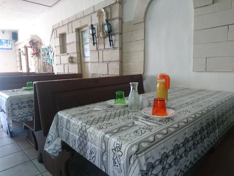 Tarona Guest house